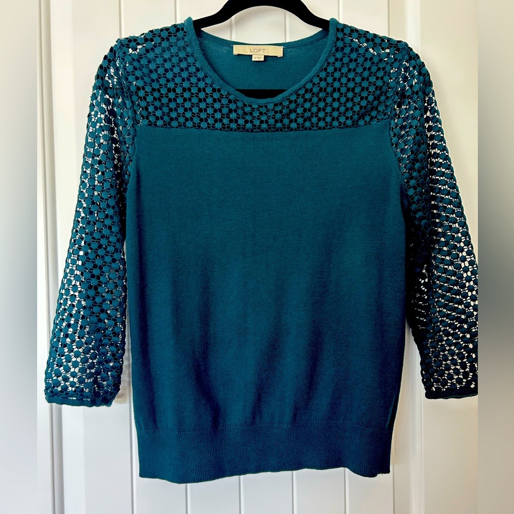 Ann Taylor loft teal green lace geometric sleeve sweater size extra small XS